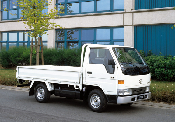 Pictures of Toyota Dyna 100 1995–99