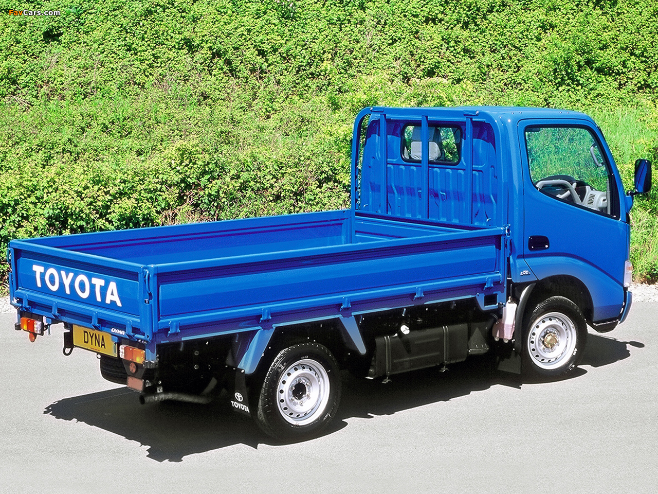 Pictures of Toyota Dyna 300 UK-spec 1999–2002 (1280 x 960)
