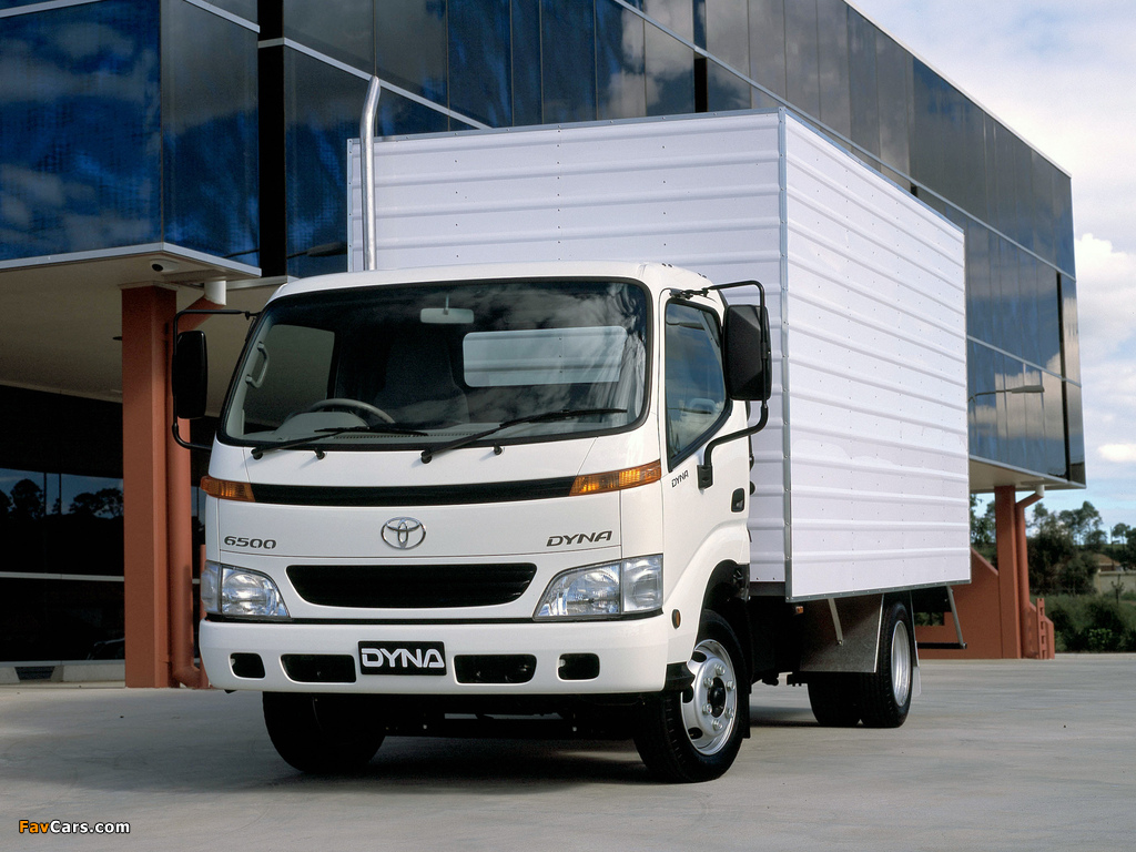 Pictures of Toyota Dyna 6500 AU-spec 2001–02 (1024 x 768)