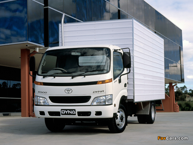 Pictures of Toyota Dyna 6500 AU-spec 2001–02 (640 x 480)