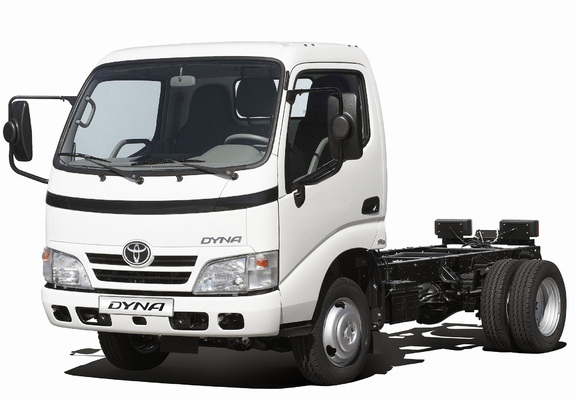 Pictures of Toyota Dyna Chassis Cab 2006