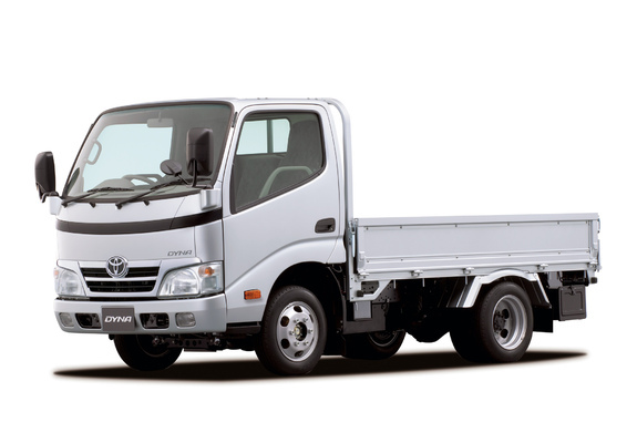 Pictures of Toyota Dyna JP-spec 2006