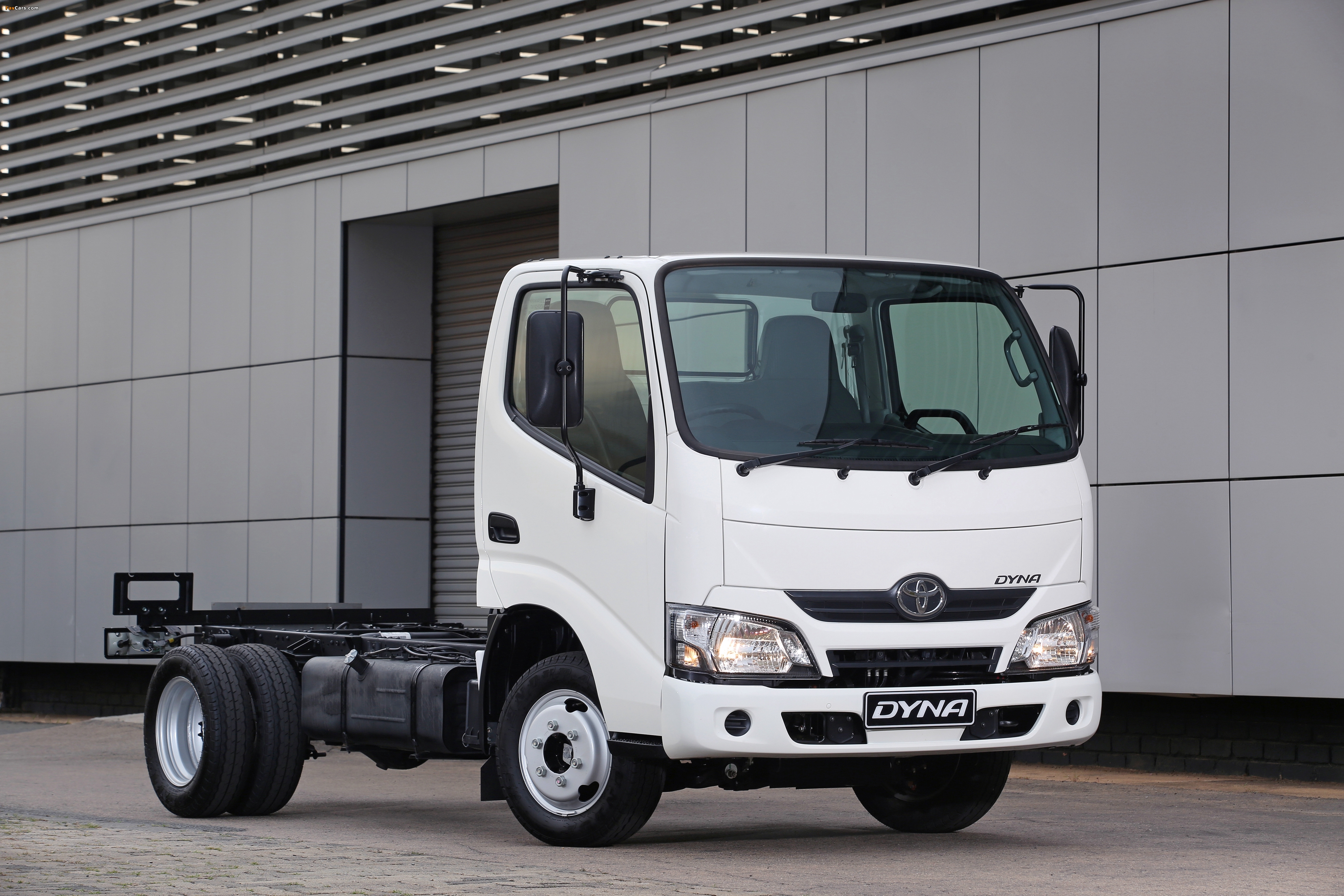 Pictures of Toyota Dyna Chassis Cab ZA-spec 2017 (4096 x 2731)