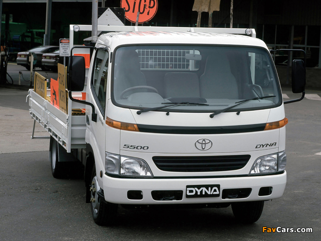 Toyota Dyna 5500 AU-spec 2001–02 images (640 x 480)