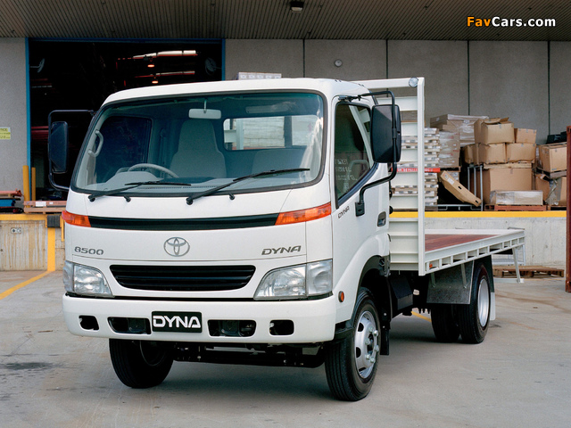 Toyota Dyna 8500 AU-spec 2001–02 pictures (640 x 480)