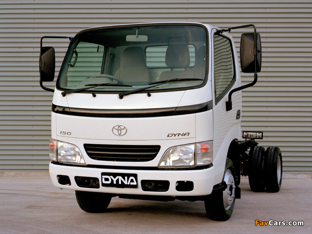 Toyota Dyna 150 Chassis Cab AU-spec 2001–02 wallpapers (640 x 480)