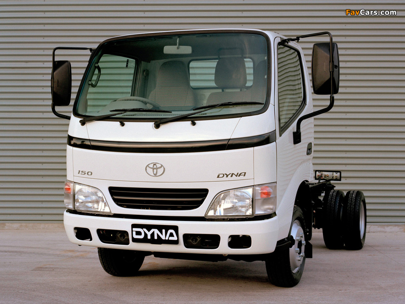 Toyota Dyna 150 Chassis Cab AU-spec 2001–02 wallpapers (800 x 600)