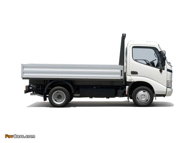 Toyota Dyna 2006 images (640 x 480)