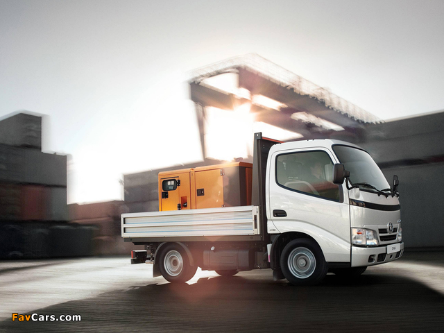 Toyota Dyna 2006 images (640 x 480)