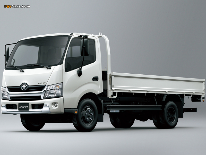 Toyota Dyna 200 2011 images (800 x 600)