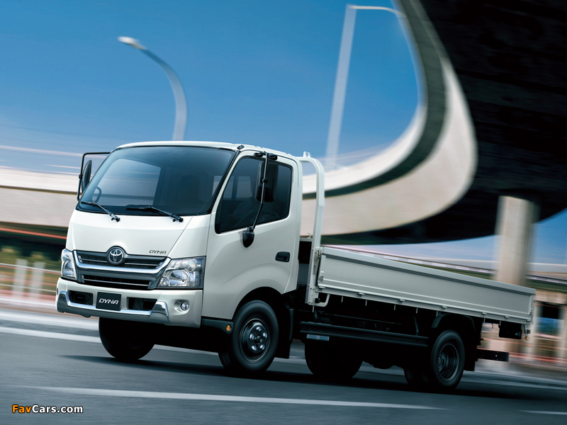 Toyota Dyna 200 2011 wallpapers (800 x 600)