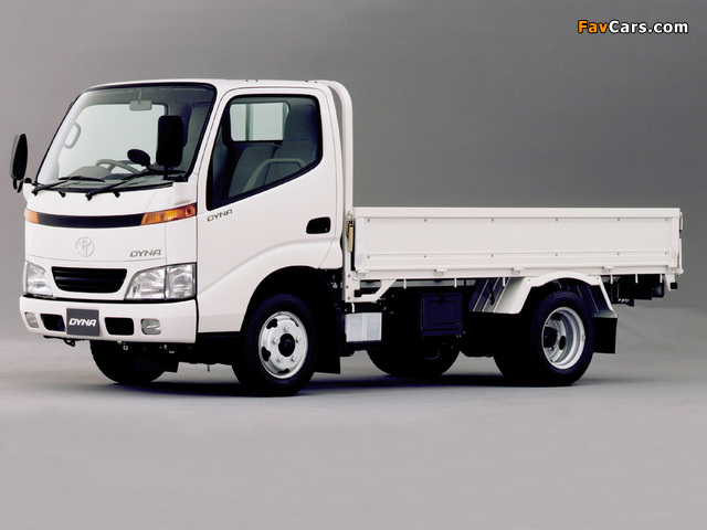 Toyota Dyna JP-spec 1999–2002 wallpapers (640 x 480)