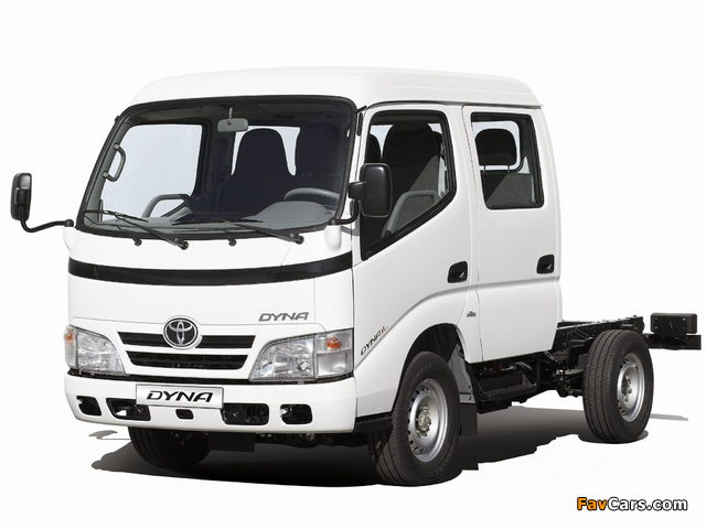 Toyota Dyna Chassis Double Cab 2006 wallpapers (640 x 480)
