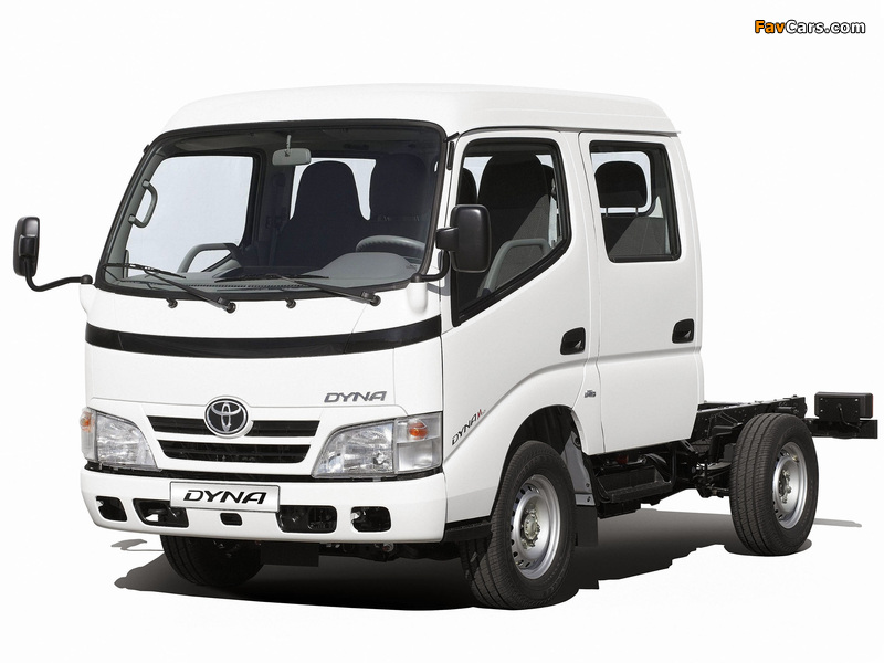 Toyota Dyna Chassis Double Cab 2006 wallpapers (800 x 600)