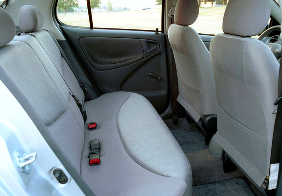 Images of Toyota Echo 4-door 2003–05