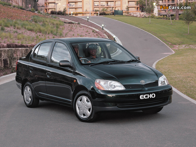 Photos of Toyota Echo 4-door AU-spec 1999–2003 (640 x 480)