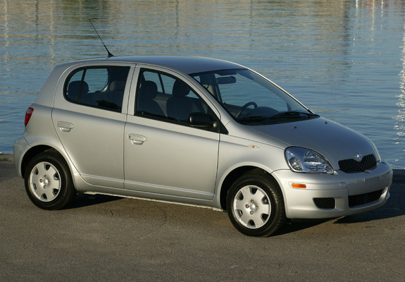 Pictures of Toyota Echo 5-door 2003–05