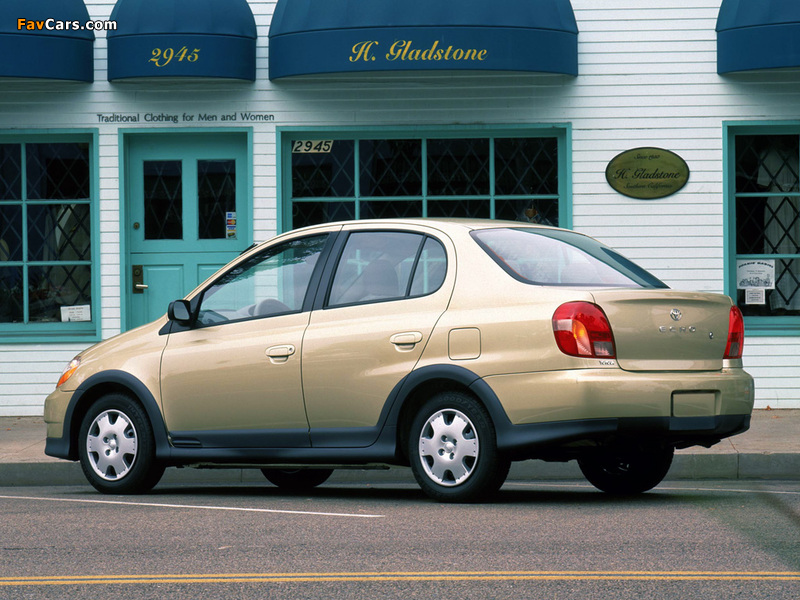 Toyota Echo 4-door 1999–2003 images (800 x 600)