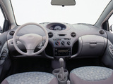 Toyota Echo 4-door 1999–2003 photos