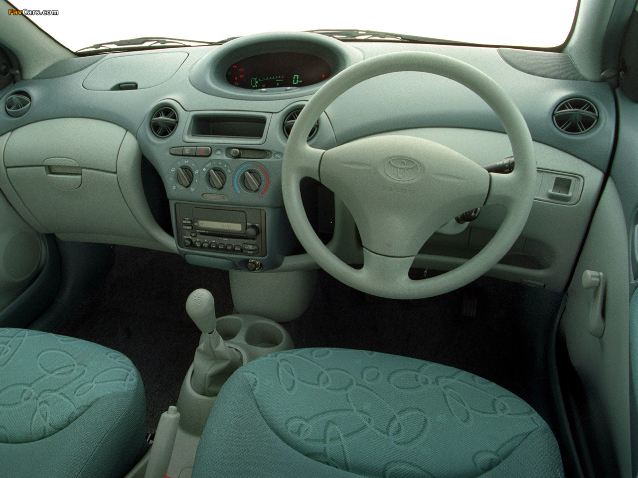Toyota Echo 5-door AU-spec 1999–2003 wallpapers (1280 x 960)