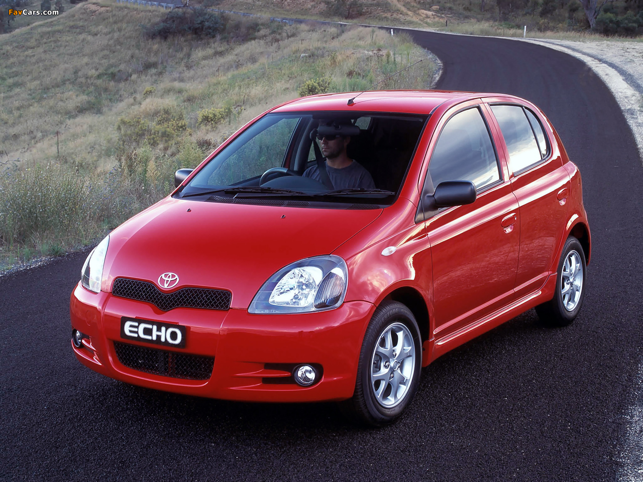 Toyota Echo Sportivo 5-door 2001–03 photos (1280 x 960)