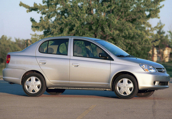 Toyota Echo 4-door 2003–05 photos