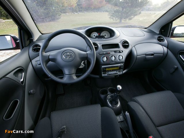 Toyota Echo RS 5-door 2003–05 photos (640 x 480)