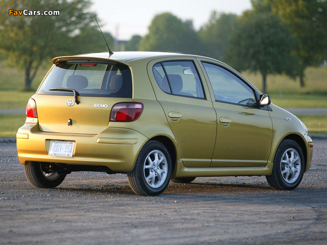 Toyota Echo RS 5-door 2003–05 wallpapers (640 x 480)