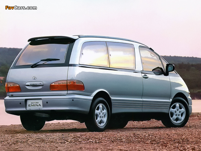 Images of Toyota Estima Emina 1992–99 (640 x 480)