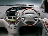 Toyota Estima 2000–03 pictures