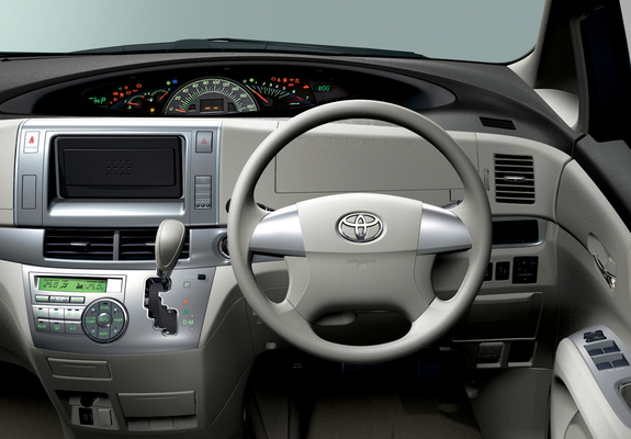 Toyota Estima 2006–08 pictures