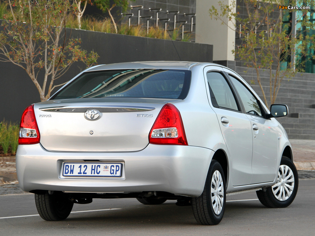 Images of Toyota Etios Sedan ZA-spec 2012 (1024 x 768)