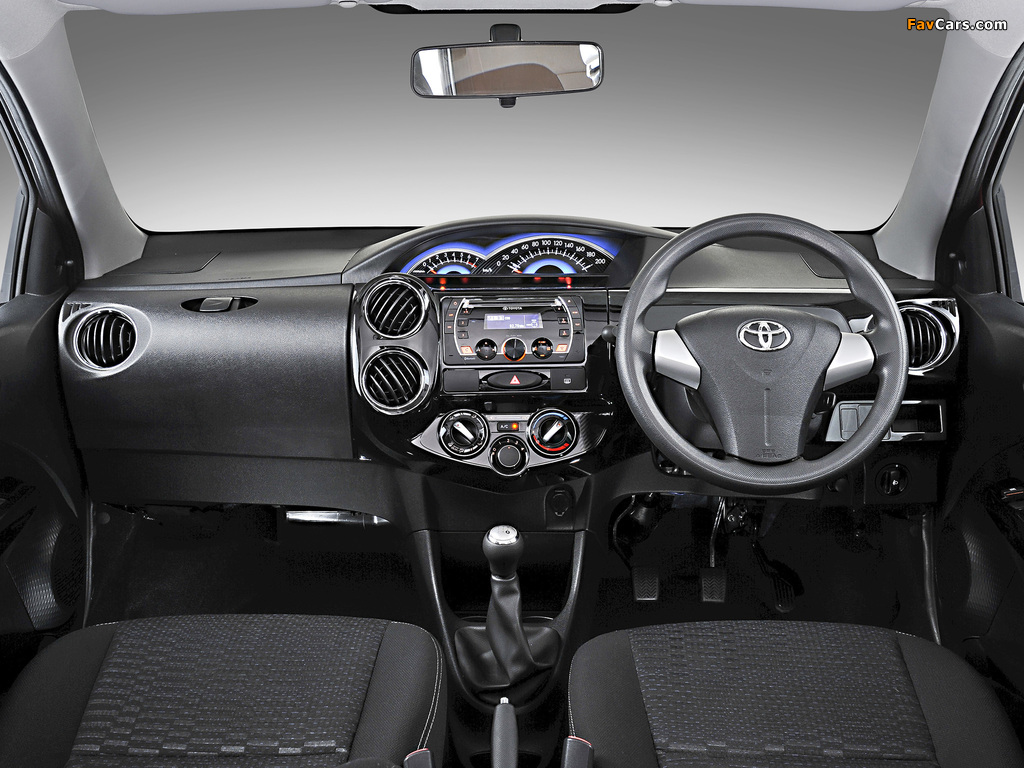 Images of Toyota Etios Cross ZA-spec 2014 (1024 x 768)