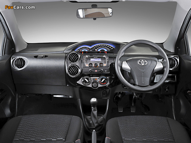 Images of Toyota Etios Cross ZA-spec 2014 (640 x 480)