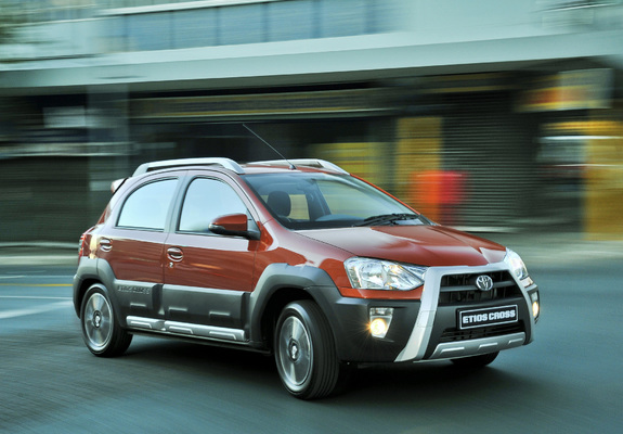 Images of Toyota Etios Cross ZA-spec 2014