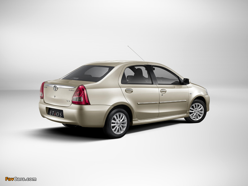 Toyota Etios 2010 wallpapers (800 x 600)