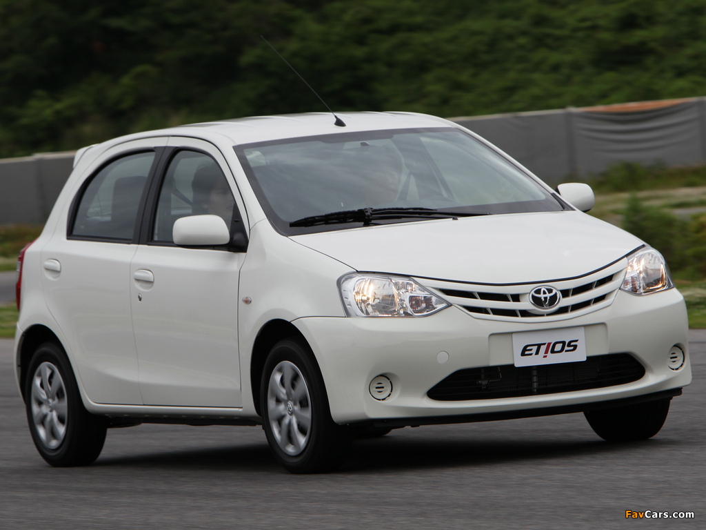 Toyota Etios Hatchback BR-spec 2012 images (1024 x 768)