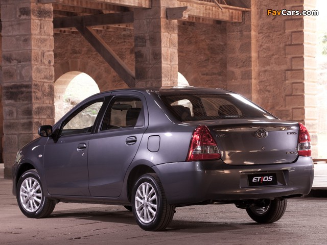 Toyota Etios Sedan BR-spec 2012 images (640 x 480)