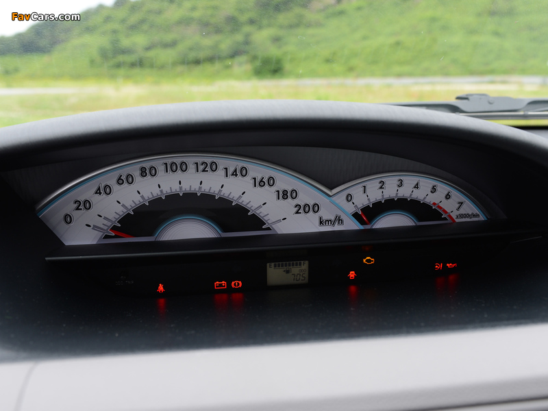 Toyota Etios Hatchback BR-spec 2012 photos (800 x 600)