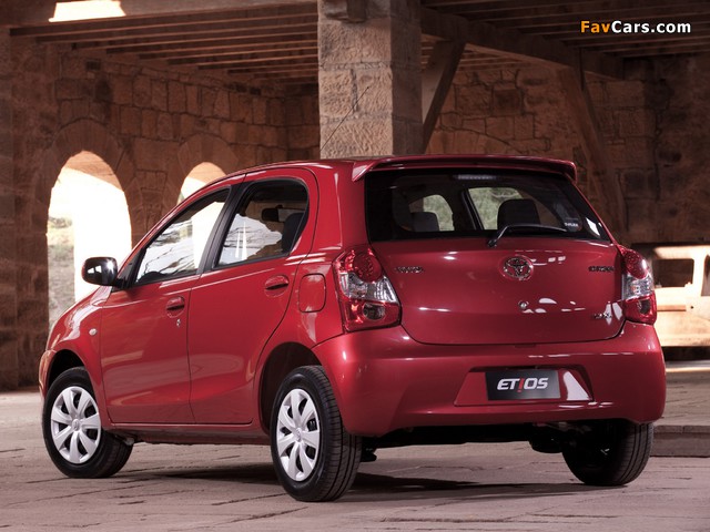 Toyota Etios Hatchback BR-spec 2012 pictures (640 x 480)