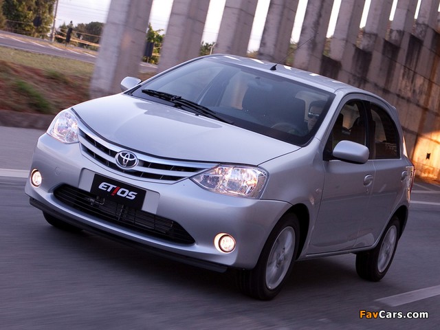 Toyota Etios Hatchback BR-spec 2012 wallpapers (640 x 480)