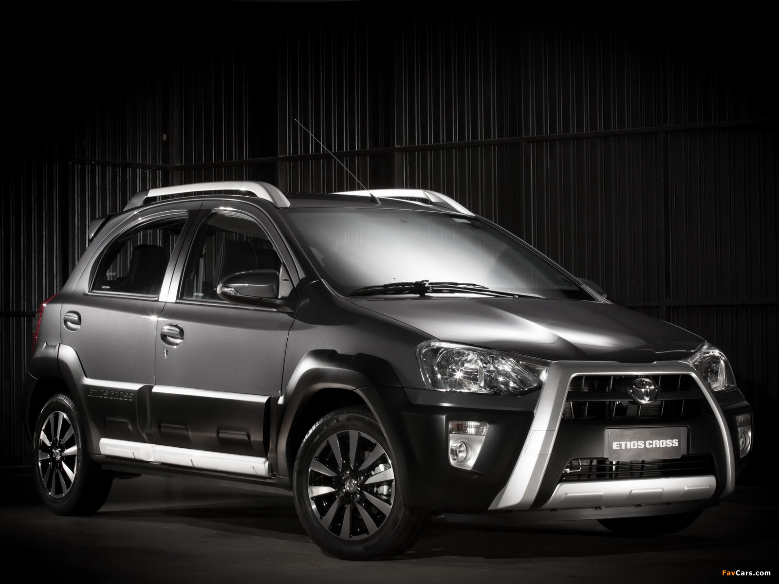 Toyota Etios Cross 2013 pictures (1600 x 1200)