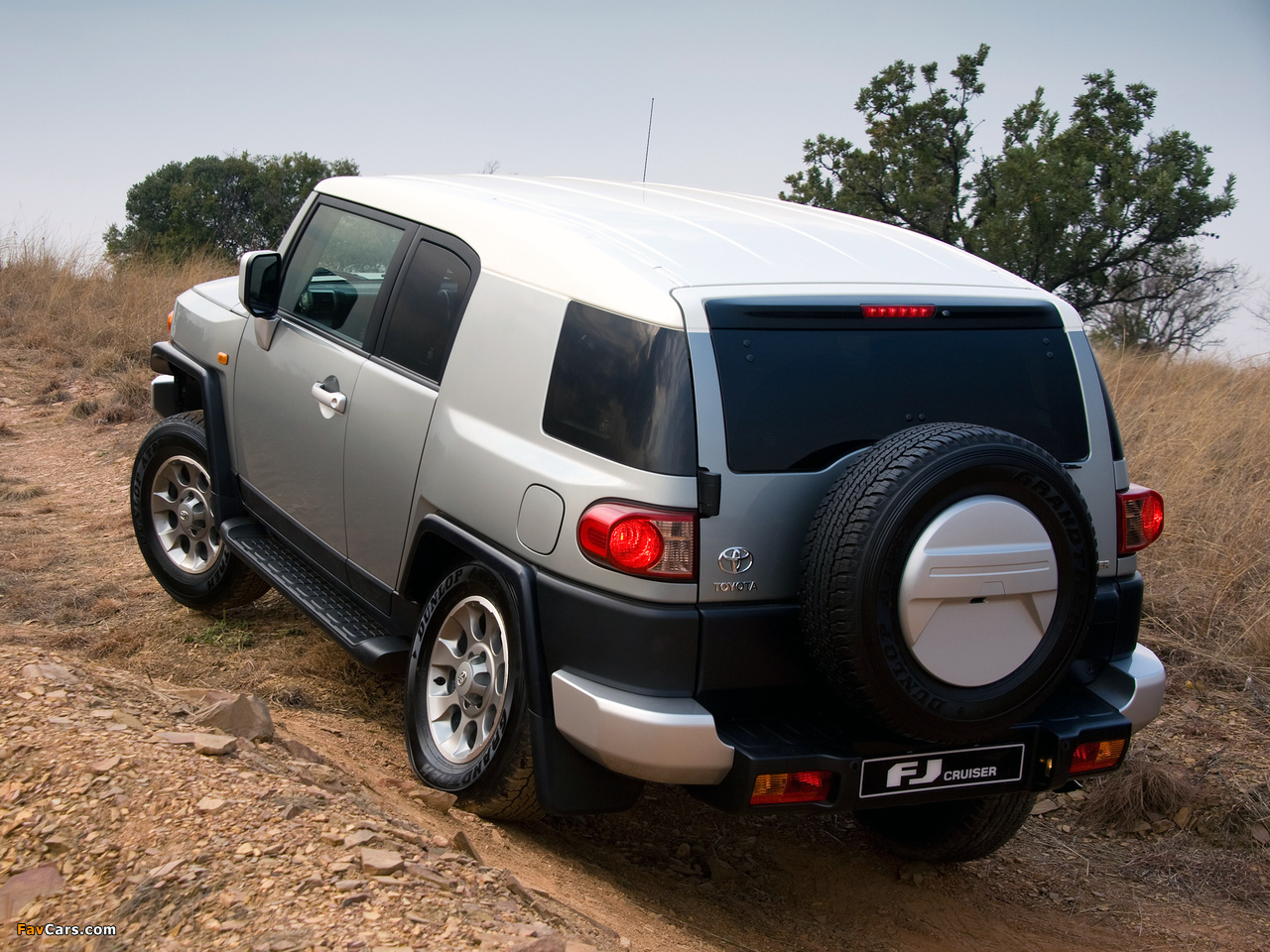 Images of Toyota FJ Cruiser ZA-spec (GSJ15W) 2010 (1280 x 960)