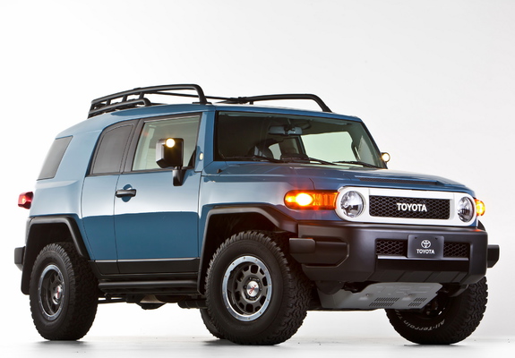 Images of Toyota FJ Cruiser Trail Teams Ultimate (GSJ15W) 2014