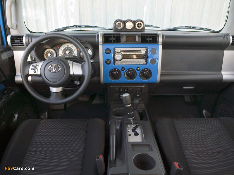 Pictures of Toyota FJ Cruiser 2006–10 (800 x 600)
