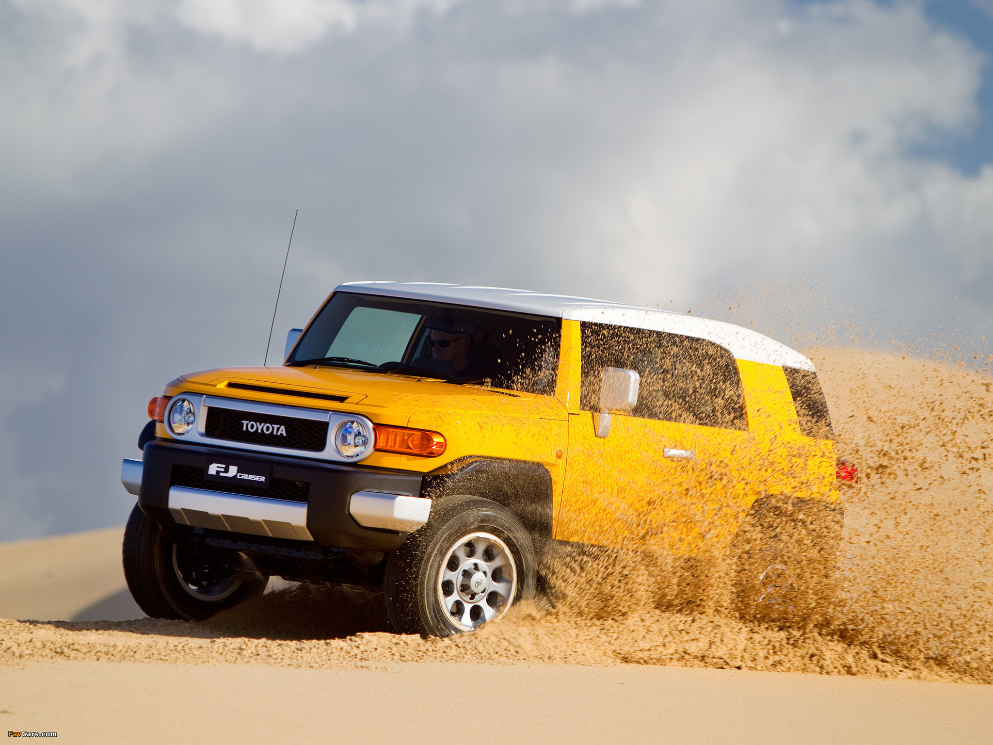 Toyota FJ Cruiser AU-spec (GSJ15W) 2010 wallpapers (2048 x 1536)