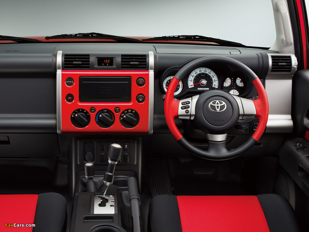Toyota FJ Cruiser Red Color Package (GSJ15W) 2011 images (1024 x 768)