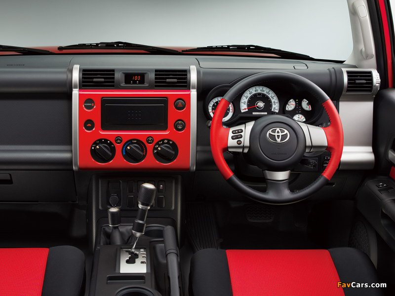Toyota FJ Cruiser Red Color Package (GSJ15W) 2011 images (800 x 600)