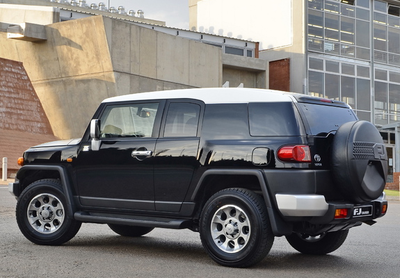 Toyota FJ Cruiser Sport ZA-spec (GSJ15W) 2011 images