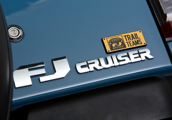Toyota FJ Cruiser Trail Teams Ultimate (GSJ15W) 2014 images